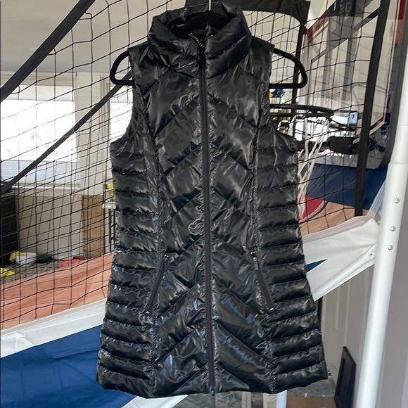 Anorak Women's Black Quilted Puffer Vest, Like New, XS - Picture 1 of 6